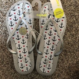 Capelli New York Anchor flip flops